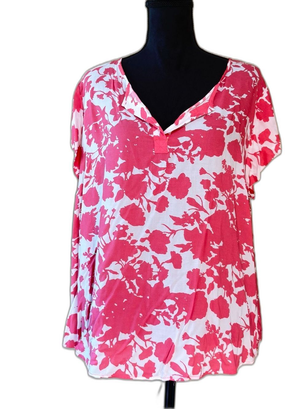 Rose & Rhyme Off White Coral Salmon Floral V-Neck Blouse Top Plus 1X
